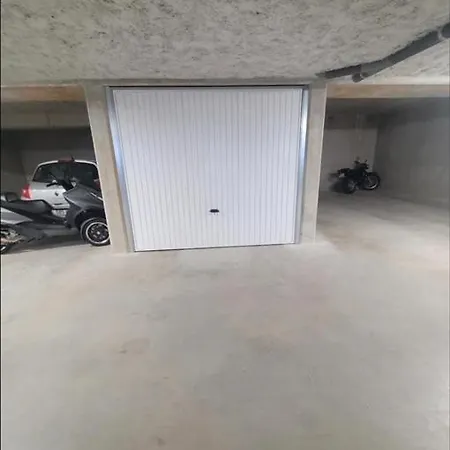 Dominant La Baie D'ajaccio *